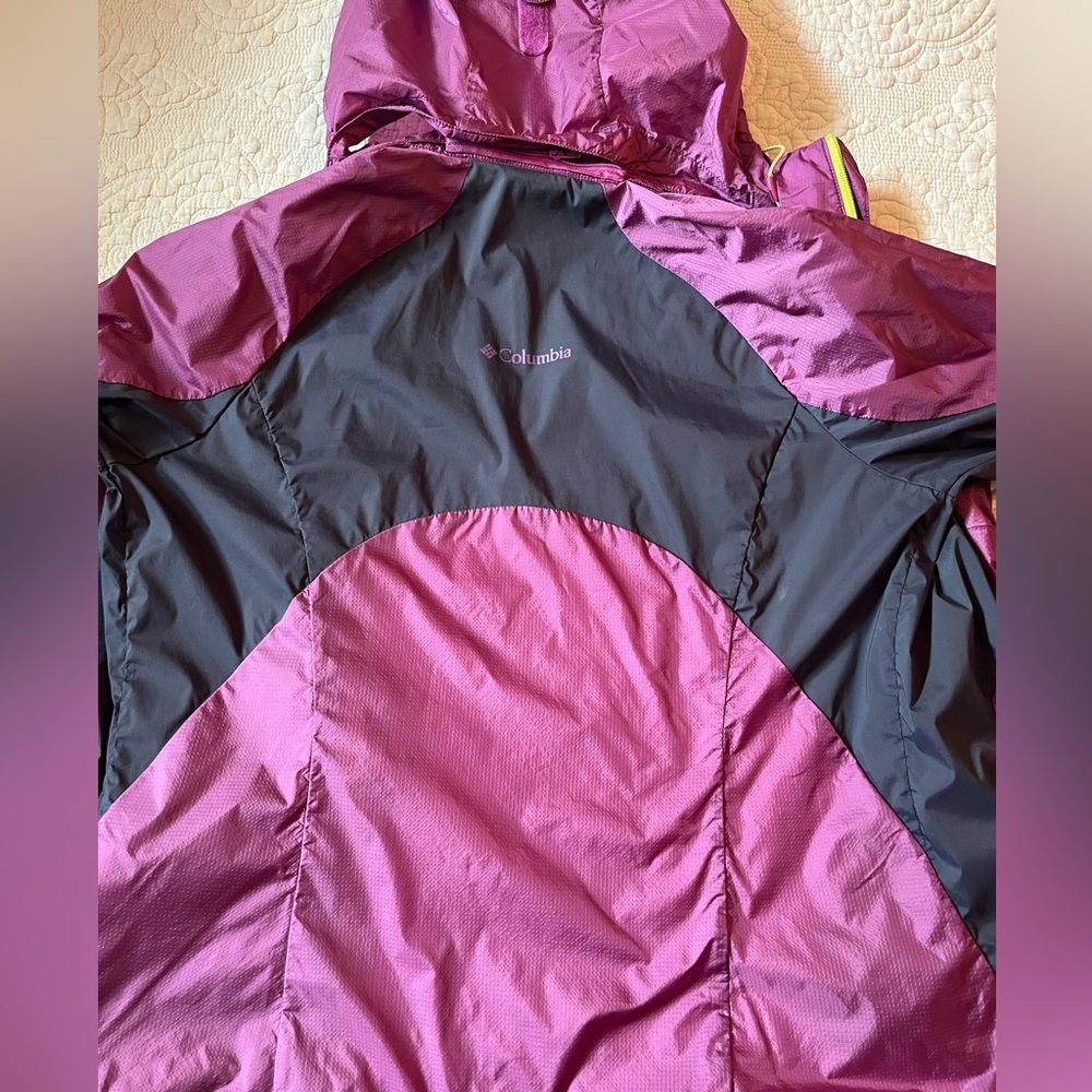 Columbia Rain Jacket - image 3